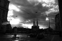 Votivkirche nach Regenschauer